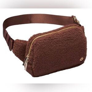 Lululemon everywhere belt bag - brown fleece - NEW IN BAG WITH TAGS!!